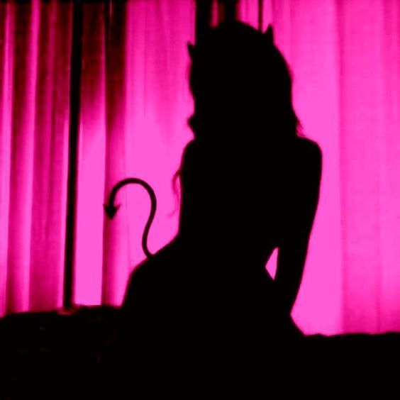 Foot fetish and body worship creator management on OnlyFans, Fansly and Fanvue